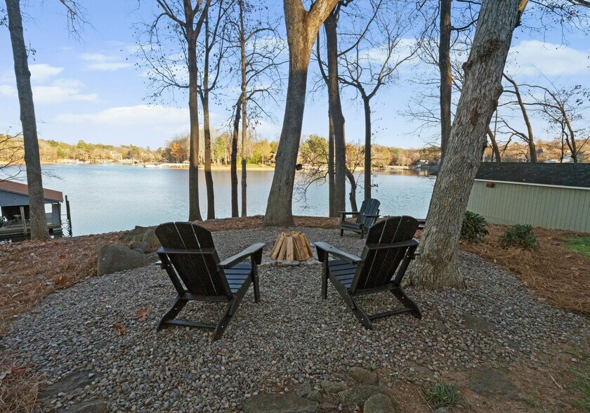 Building Photo - 19709 Stough Farm Rd