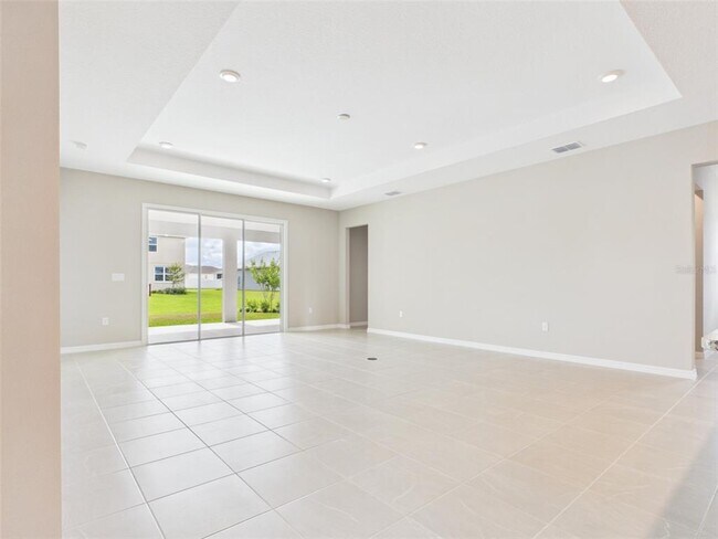 Building Photo - 5717 SW 71st Ct