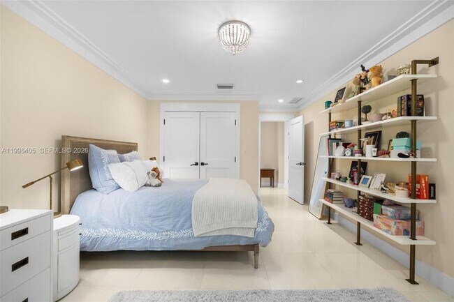 Building Photo - 6831 Sunrise Ct