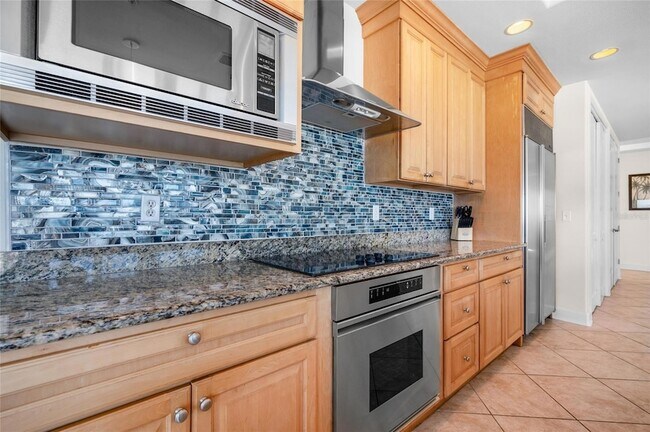 Building Photo - 1375 Beach Rd