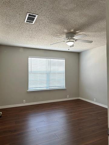 Building Photo - 2404 Texoma Dr