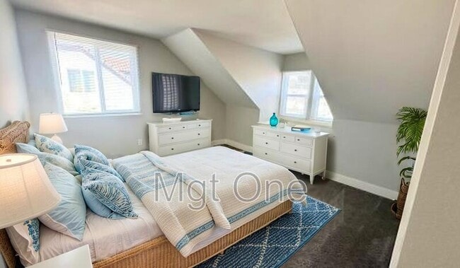 Building Photo - 25683 San Lupe Ave