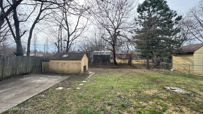 Building Photo - 3122 Commander Dr