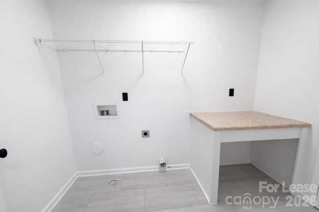 Building Photo - 12881 Clydesdale Dr