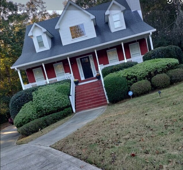 Primary Photo - 260 Huntington St