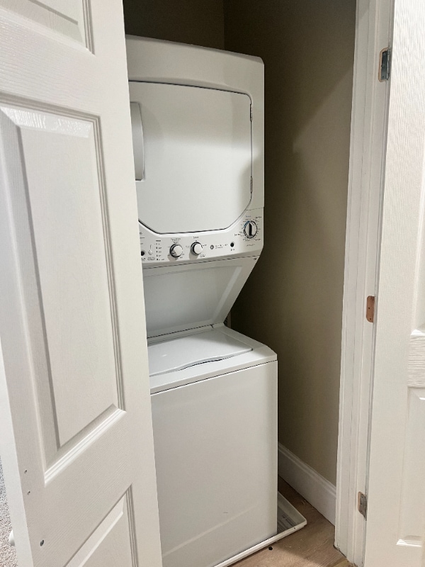 Building Photo - 121 E Lancaster Ave