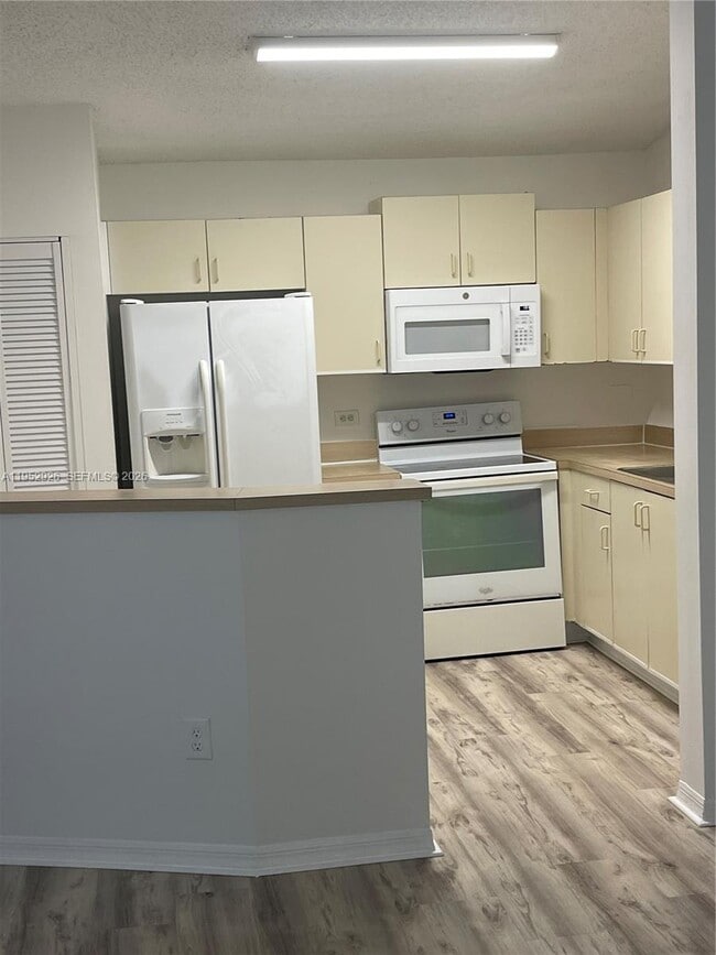 Building Photo - 3670 N 56th Ave