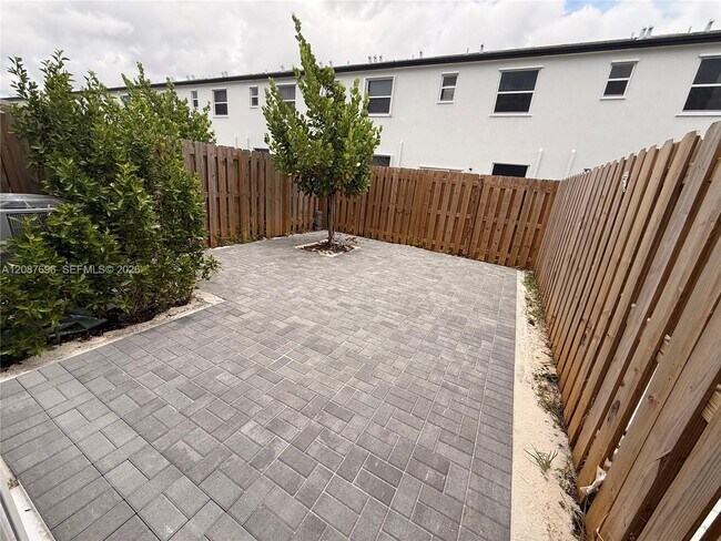 Building Photo - 35757 SW 178th Pl