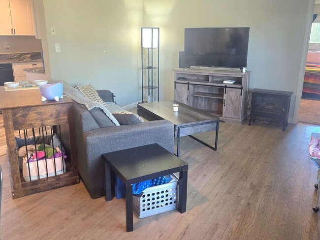 Building Photo - 2534 E San Miguel St