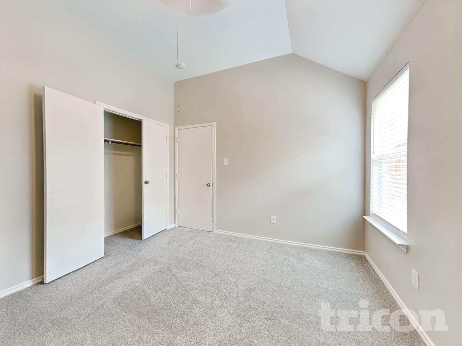 Building Photo - 132 Tall Meadow St