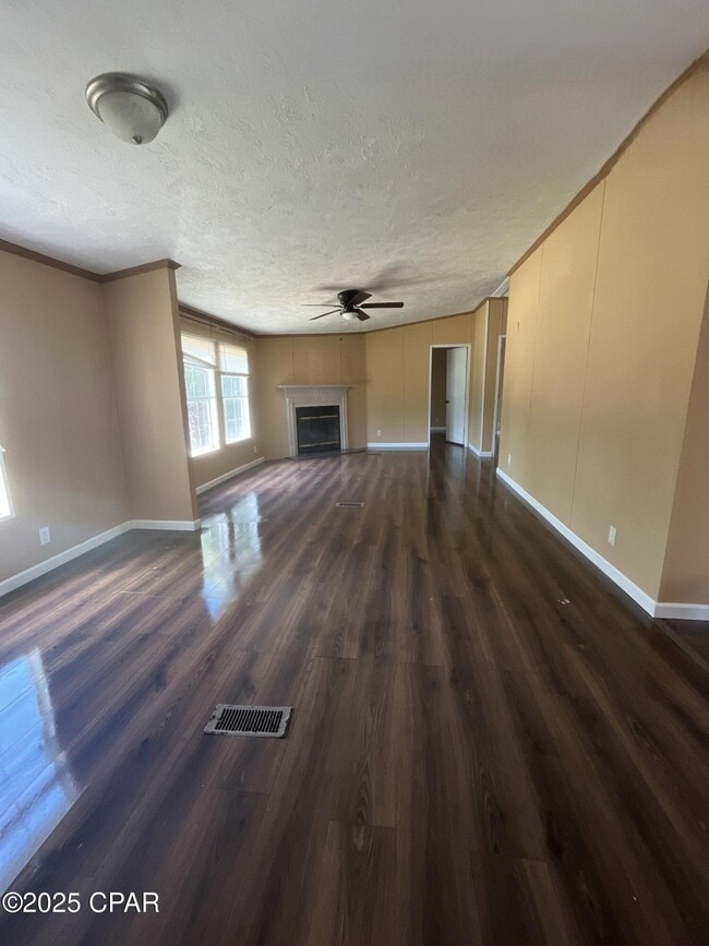 Building Photo - 2838 Altha Ave