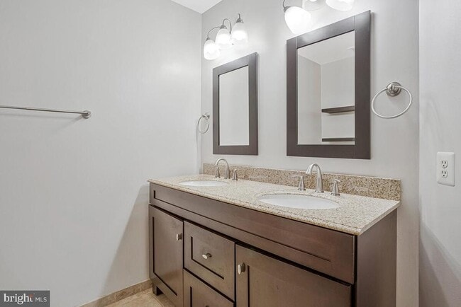 Building Photo - 7929 Canter Ct