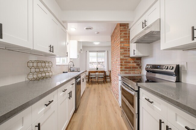 Building Photo - 7971 Hanford Way