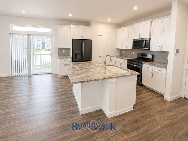 Building Photo - 5623 Coastal Ridge Ln