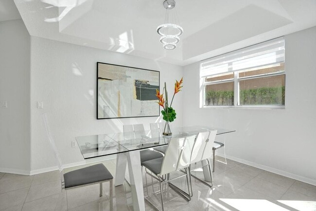 Building Photo - 16405 Diamond Head Dr