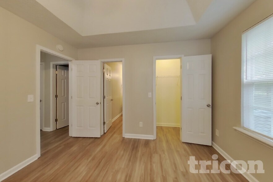 Building Photo - 120 Huntwood Trail