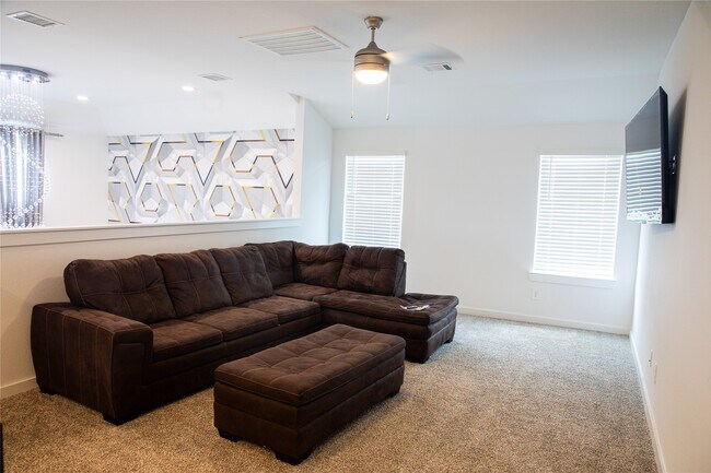 Building Photo - 22507 Cappella Vlg Ln