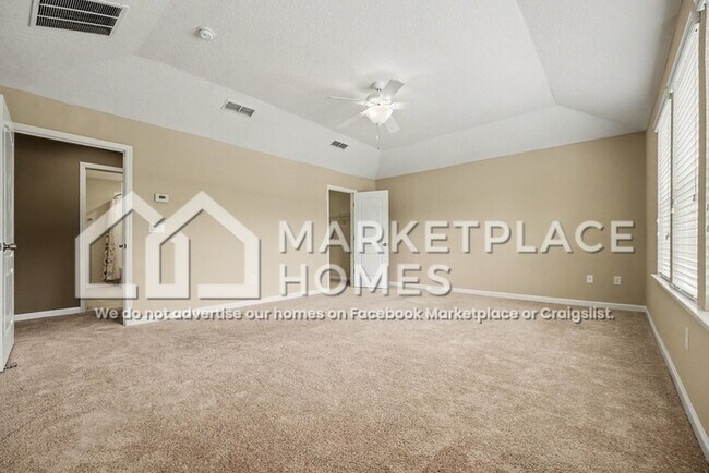 Building Photo - 10013 Logan Falls Ct