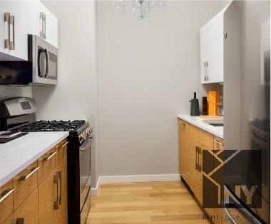 Building Photo - 4 bedroom in NEW YORK NY 10006