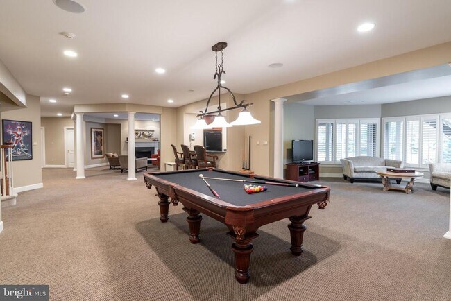 Building Photo - 7818 Crownhurst Ct