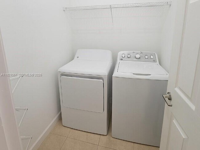 Building Photo - 11412 NW 74th Terrace