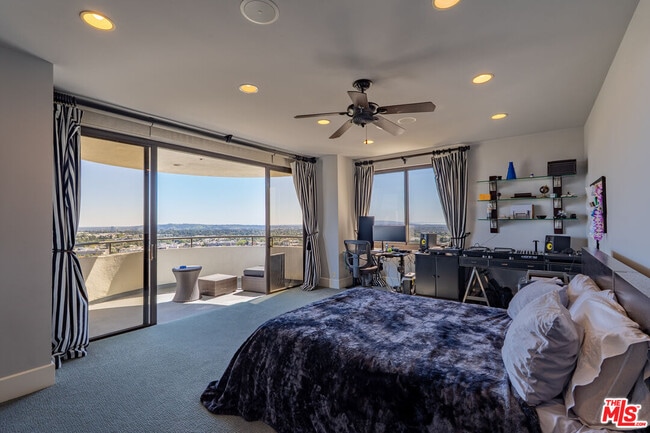 Building Photo - 10560 Wilshire Blvd