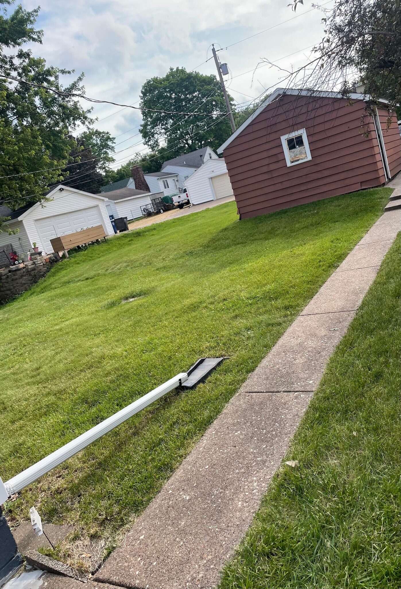 Backyard/Garage - 3424 Marquette St
