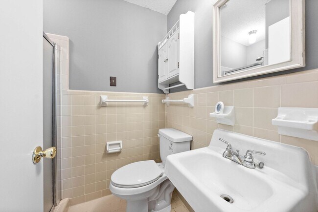 Building Photo - 3 Bedroom Home for Rent in St. B!
