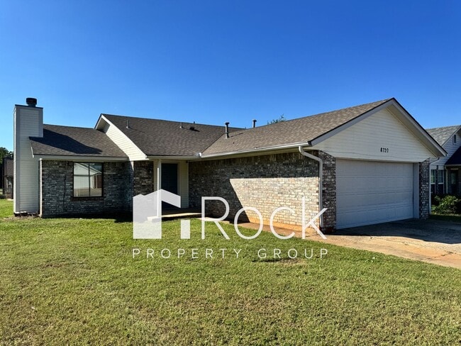 Primary Photo - 3 Bedroom House in a Great Neighborhood