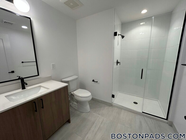 Building Photo - 199 Gardner St