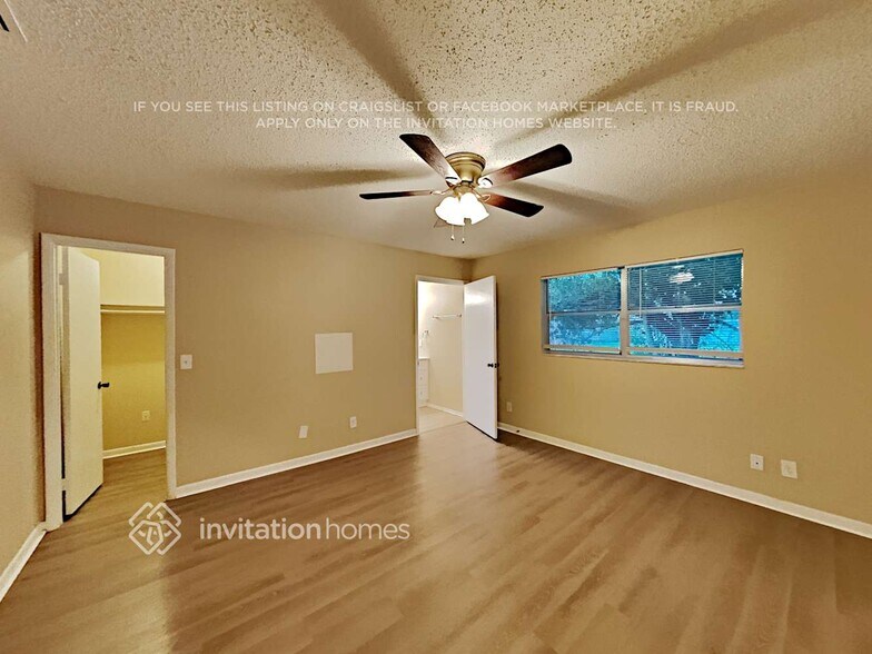 Building Photo - 2615 Roxie Ave