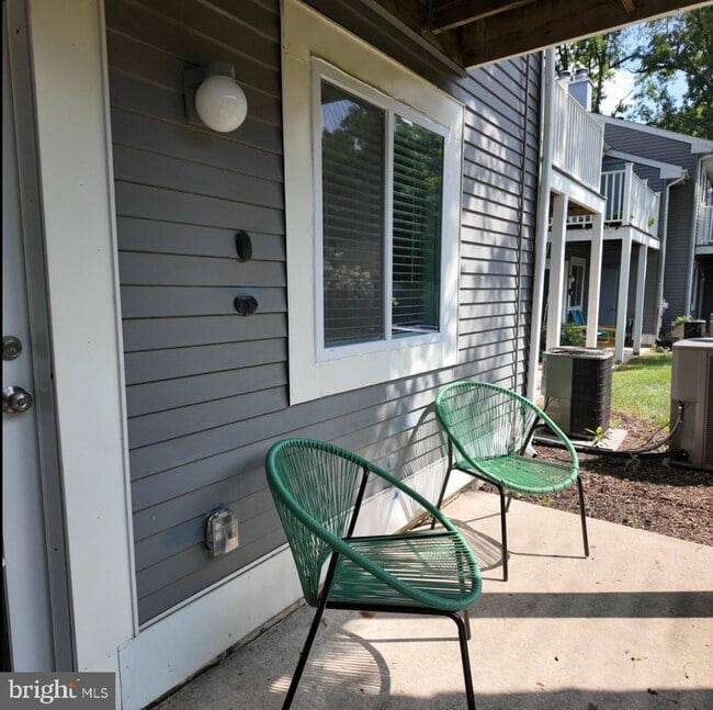Building Photo - 402 Mulberry Cove