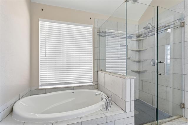 Building Photo - 1202 Defford Ln