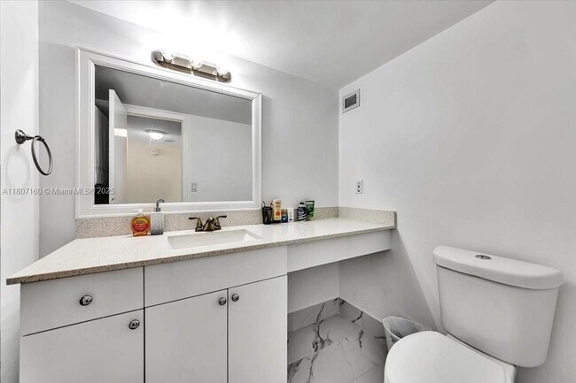 Building Photo - 2780 NE 183rd St