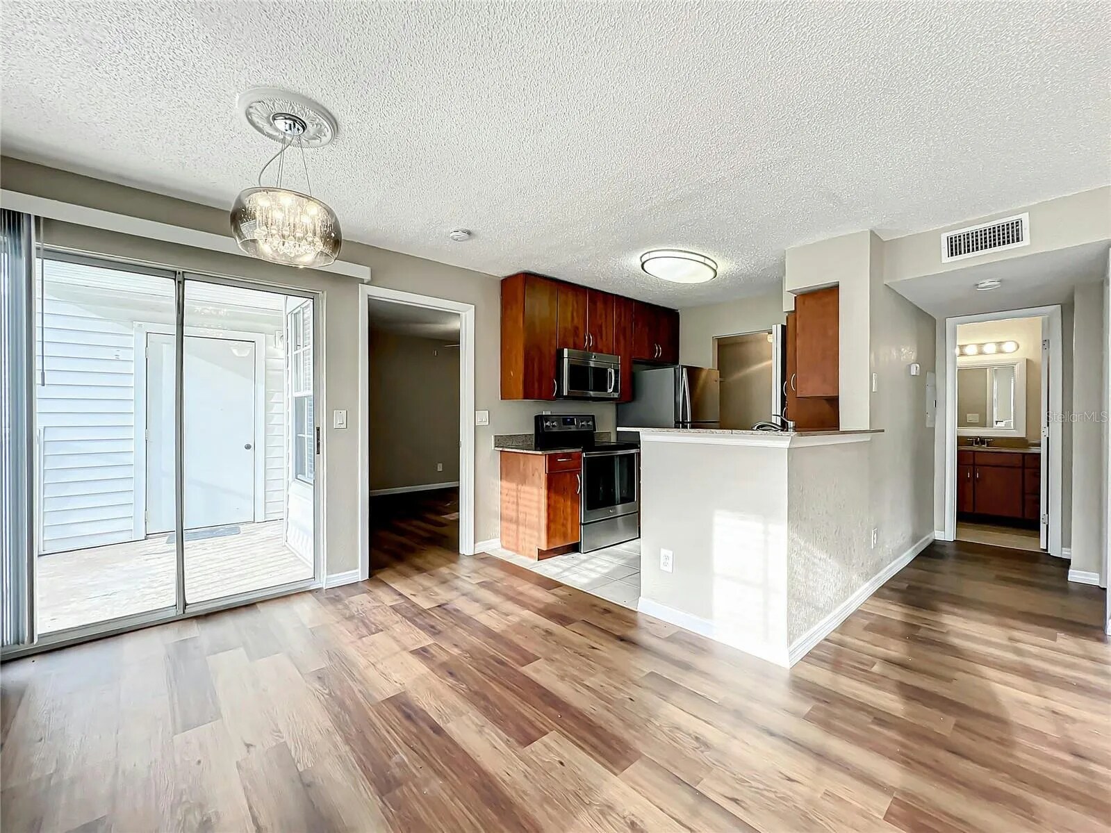 Building Photo - 11550 Westwood Blvd