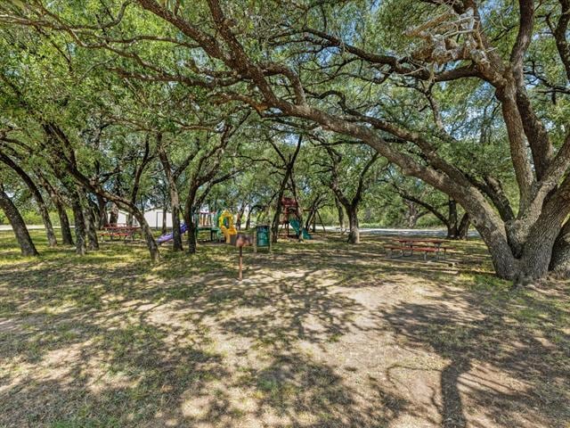 Building Photo - 2411 Mercedes St