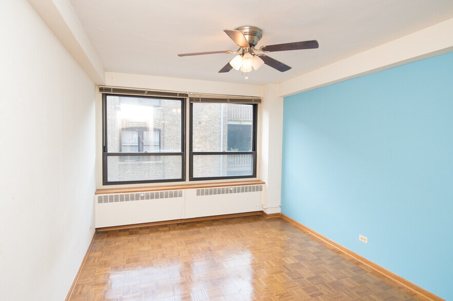 Building Photo - 4180 N Marine Dr