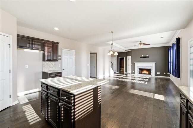 Building Photo - 1185 Scarlet Sage Cir