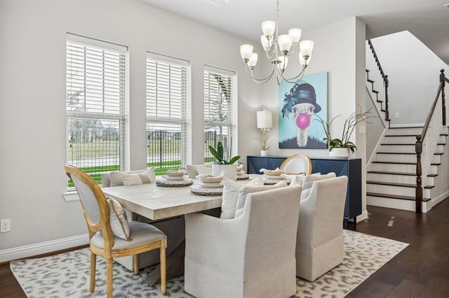 Building Photo - 1800 Roundtree Cir W