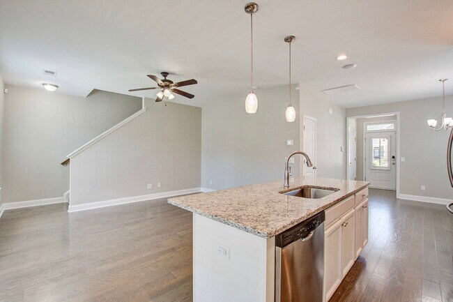Building Photo - 135 Fulmar Pl