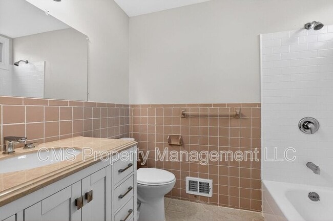 Building Photo - 77 Marsh Ave