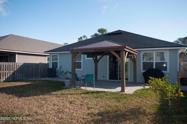 Building Photo - 11745 Lake Bend Cir