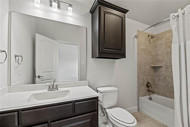 Building Photo - 765 Philmont Rd