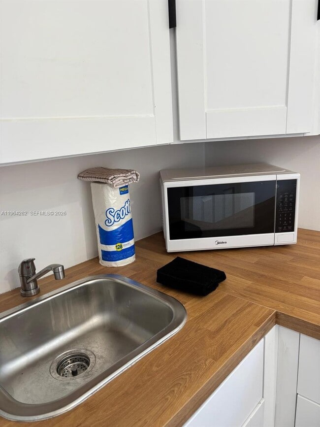 Building Photo - 10405 SW 107th Terrace