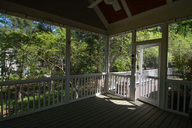 Building Photo - Beautiful, spacious home in The Preserve