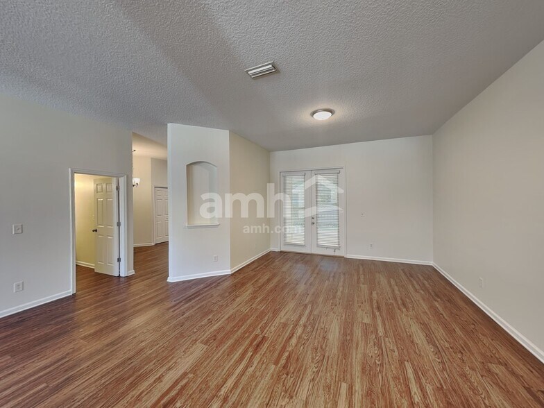 Building Photo - 534 Alice Cove Ct