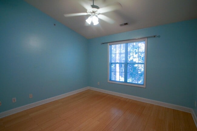 Building Photo - 2900 Trailwood Pines Ln
