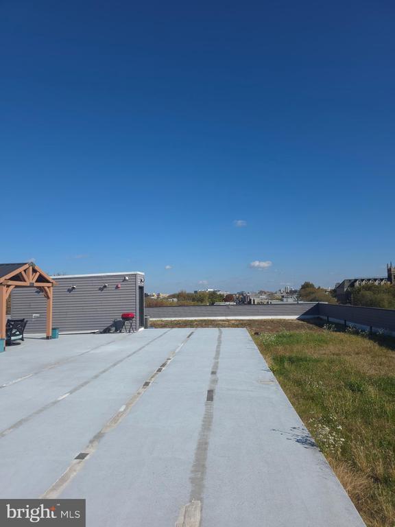 Building Photo - 3925 Haverford Ave