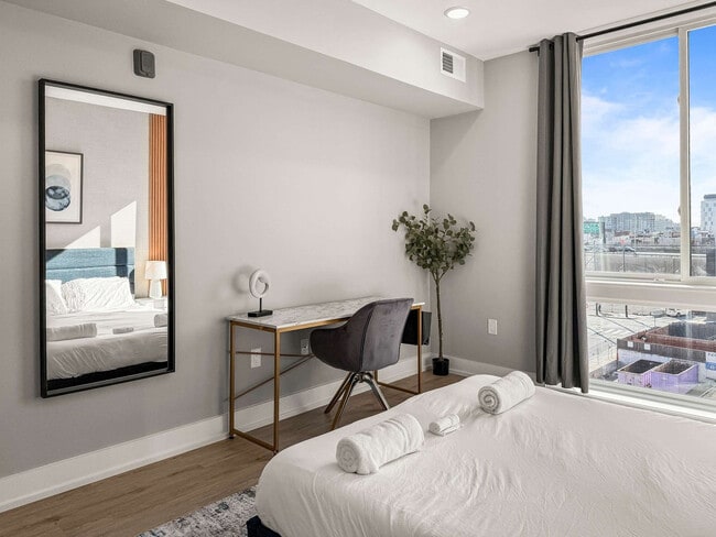 Building Photo - 626 N Delaware Ave