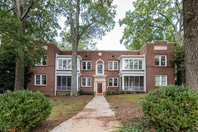 Building Photo - 500 Queens Rd